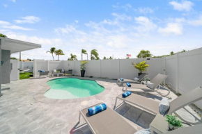 Lovely Home with Backyard Lounge North Ft Lauderdale